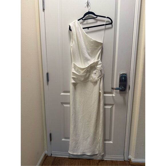 ELLIATT Janelle One Shoulder Gown White Bachelorette Bridal Wedding size M NWT - Picture 7 of 8